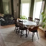 Dorina 아파트 잘라카로쉬